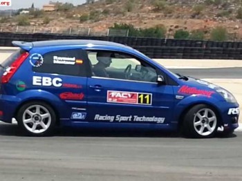 Fiesta st 2006 slalom