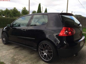 Se vende o se cambia golf v 2.0 tdi 140cv por golf v gti