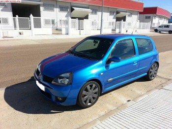 Vendo clio sport f1 team 2. 0 16v 182cv perfecto estado