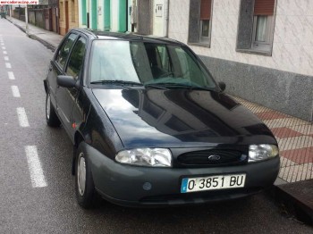 Se vende ford fiesta 850€€€€€€€€