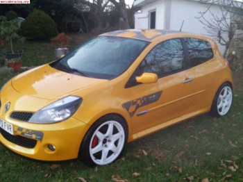 Renault clio r27