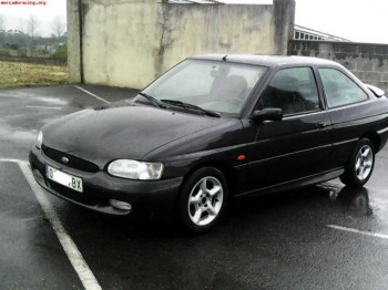 Ford - escort 1. 8 16v xri
