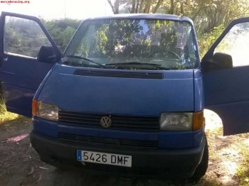 Se vende wolskvagen transporte 1900 euros.