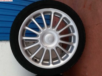 Vendo 4 llantas 17 pulgadas 4x100 con neumaticos seminuevos