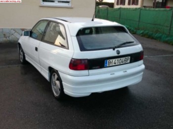 Se vende o cambia astra gsi 2.0 8v 115