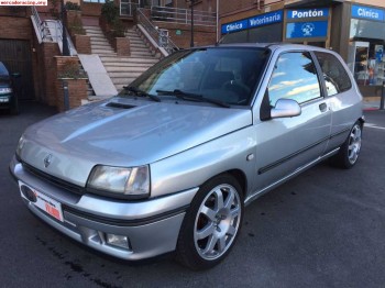 Renault clio 1.8 16v