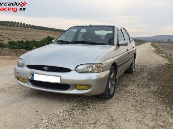 Ford escort 1.6 16v