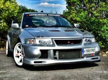 Mitsubishi lancer evolution 6 rs-2