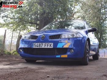 Se vende o se cambia por coche de competicion