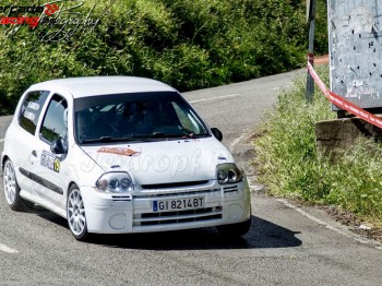 —-clio sport gr n—-recojo coche de calle