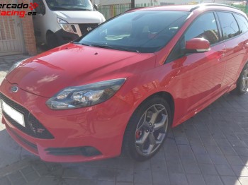 [se vende] ford focus st sportbreak mk3 2.0 ecoboost 250cv