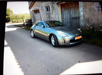 Se vende nissan 350z con golpe