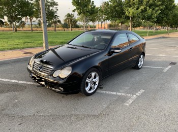 Mercedes c220cdi sportcoupe automático 