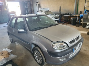 Se vende saxo 16v en papeles a falta de terminar