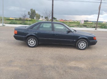 Audi 100