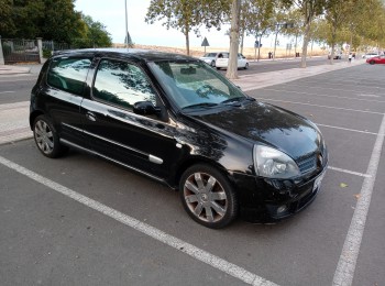 Clio sport 182cv.    4800€