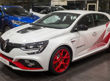 Megane trophy r