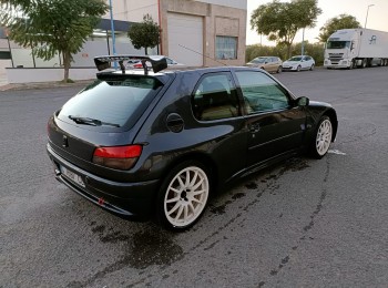 Peugeot 306 maxi