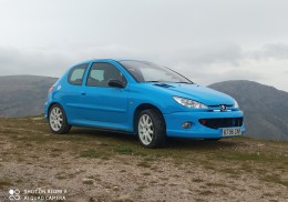 Carrocería peugeot 206 gti documentada