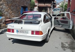 Ford sierra rs cosworth 