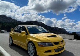 Mitsubishi lancer evo 8