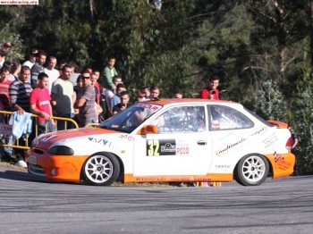    se vende o se cambia por coche de rallyes mas diferencia 