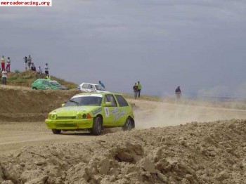 Ax de autocros o slalom