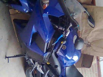 Se vende o se cambia moto 