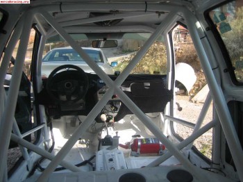 Se vende carroceria de citroen saxo de carreras