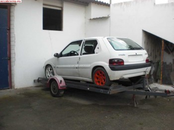 Se vende saxo 16v  sin documentacion  a medio montar  1400 e