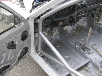 Carroceria 205  gti completa 1300e