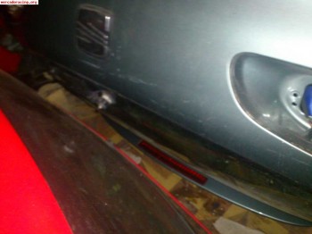 Se vende porton trasero completo con alerón, cristal y motor