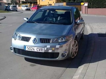 Se cambia por coche de competicion