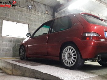 Vendo saxo 16v y carroceria con golpe,barras y documentación