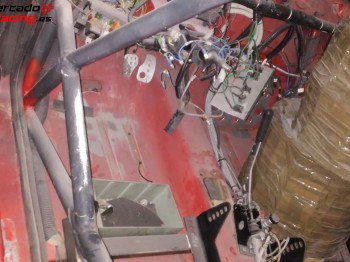 Carrocería chasis ax con documentación de rally instalacione