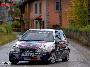 Se vende citroen saxo 1.6 16v con especificaciones grupo a