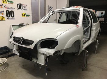 Vendo citroen saxo vts a falta de montar con material de 106 maxi