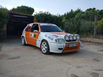 Saxo 16v rally. 