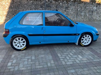 Saxo 16v ### 8995€