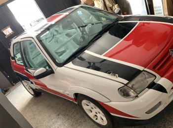 Se vende citroen saxo 1.6v de rally
