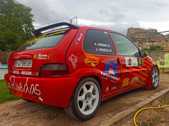 Saxo vts 147cv con documentación antigua de rally