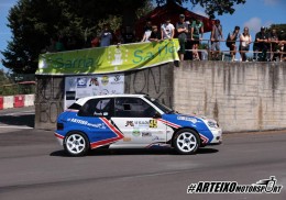 Se vende citroen saxo kit car estrecho