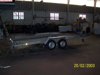 Vendo gran remolque con plataforma basculante