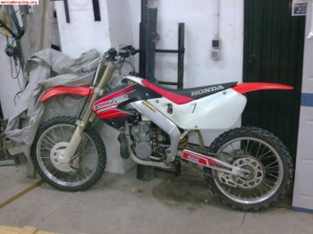 Cambio honda cr 250 del año 2000 por carro portacoches