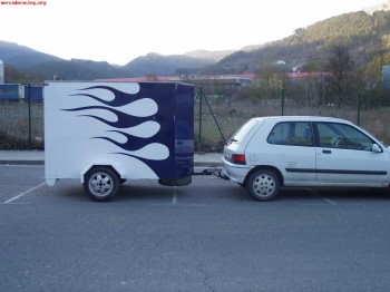 Remolque cerrado moto y quad