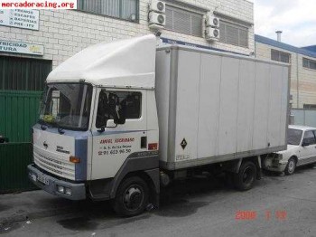 Vendo camion nisan eco t 100 (con averia 3500 kg carnet b1)