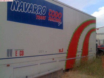 Plataforma para tres coches y taller