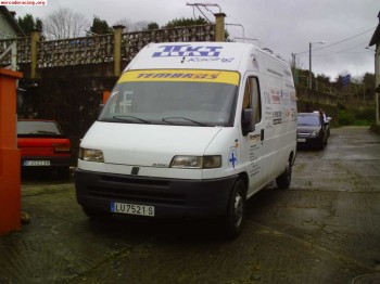 Se vende furgoneta de asistencia ( galicia )