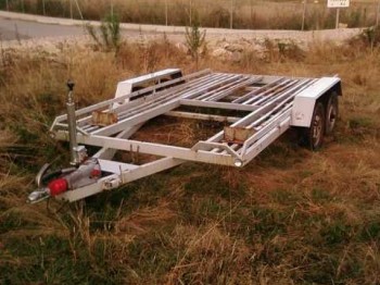 Se  vende plataforma  marca jucal 1500 euros 