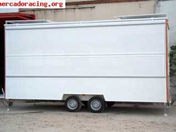 Se compra remolque portacoches cerrado